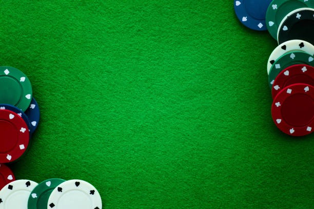 Live casino table and sports betting interface on geng togel